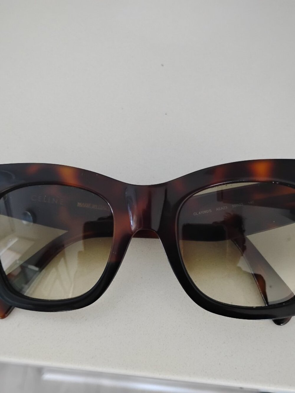 Stunning CELINE Catherine Sunglasses - Picture 4 of 5